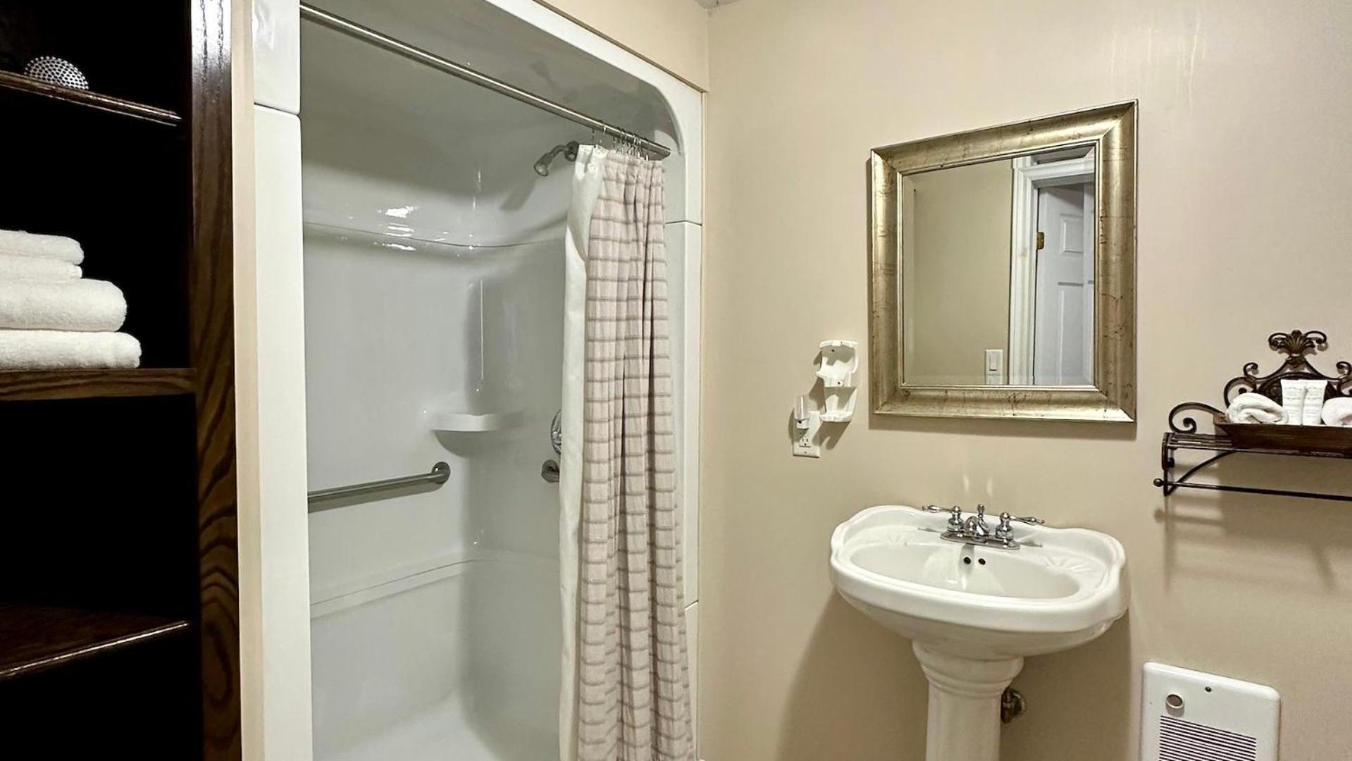 Pathsaala Inn & Restaurant Perth-Andover Bagian luar foto